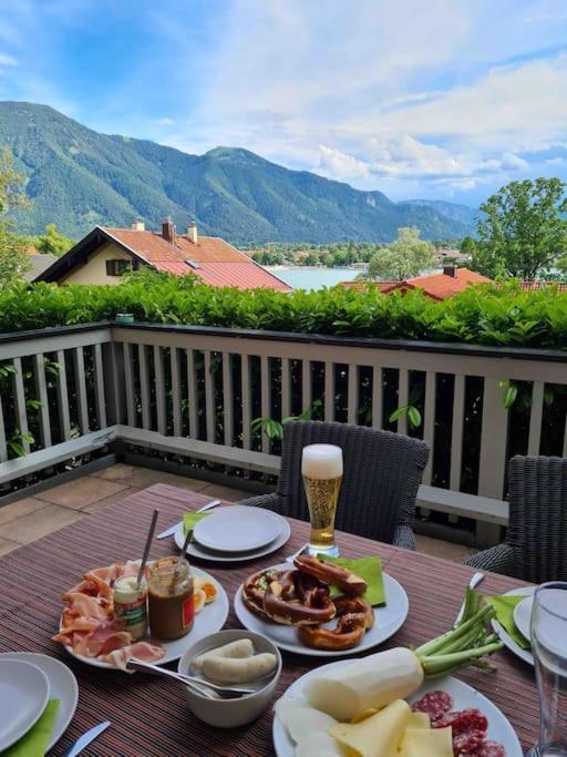 See- Und Bergblick In Bestlage Am Tegernsee Esterno foto